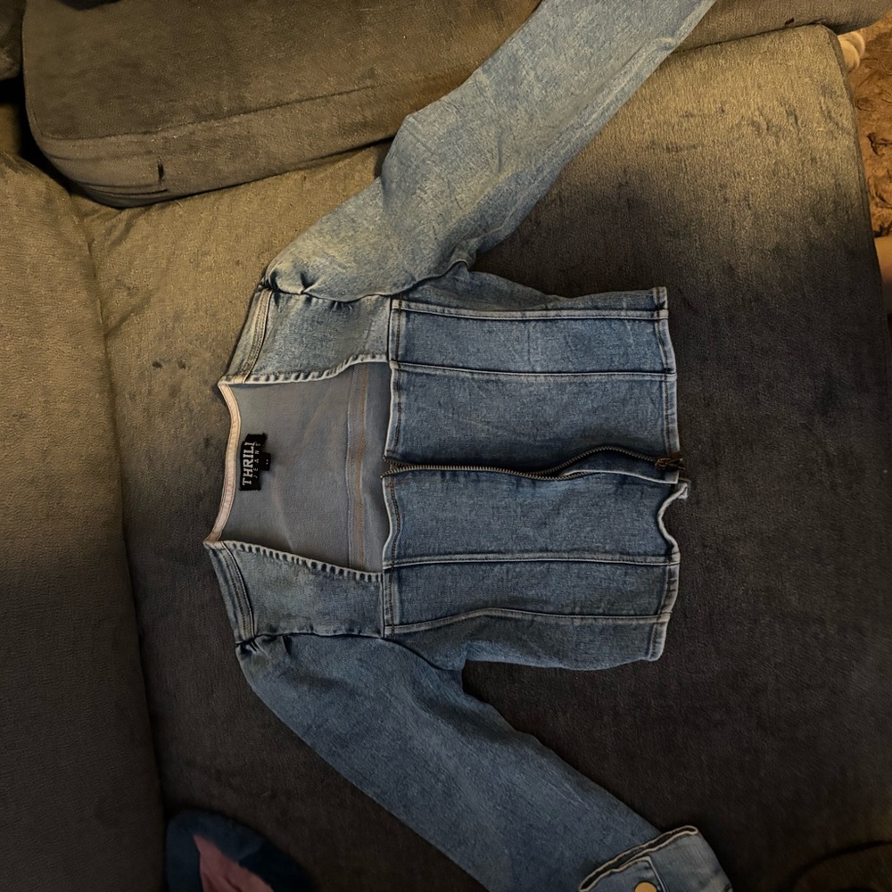 Women’s Blue Denim Crop Zip up Jacket